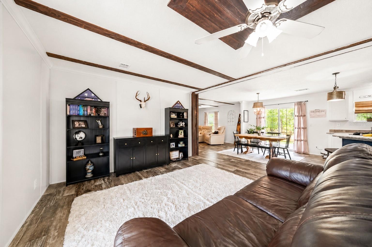 CUE LAKE HILLS - Residential
