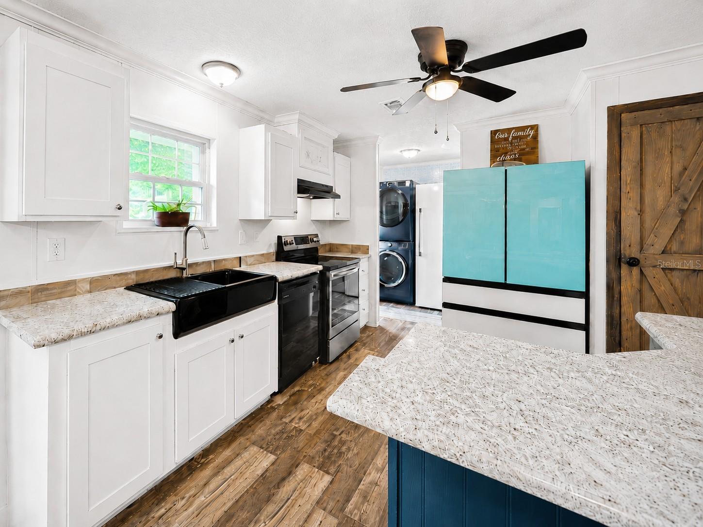 CUE LAKE HILLS - Residential