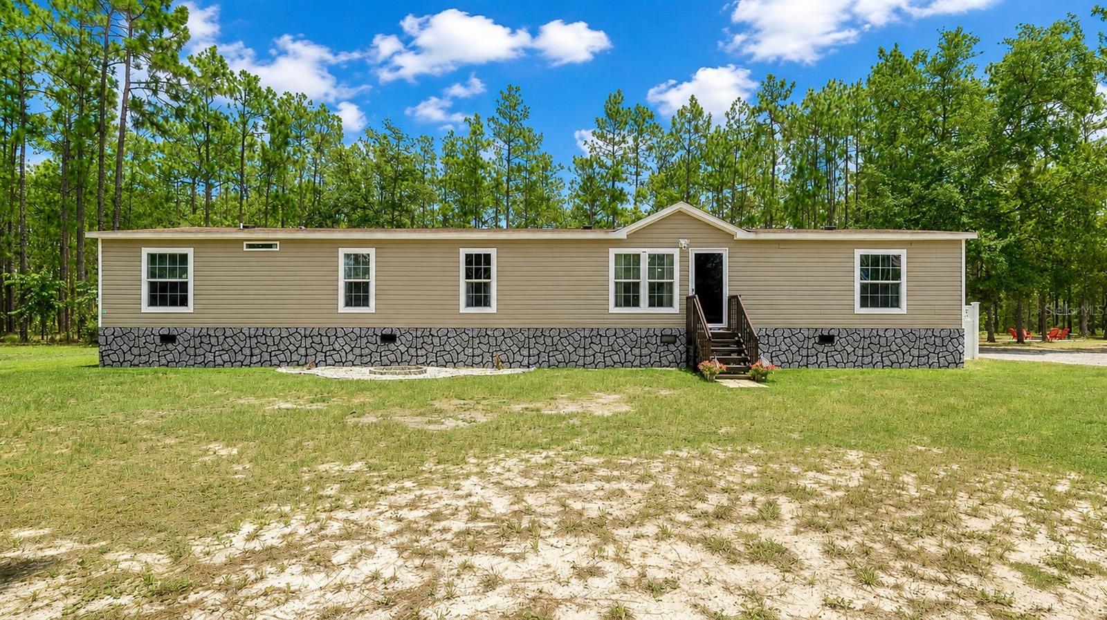 CUE LAKE HILLS - Residential