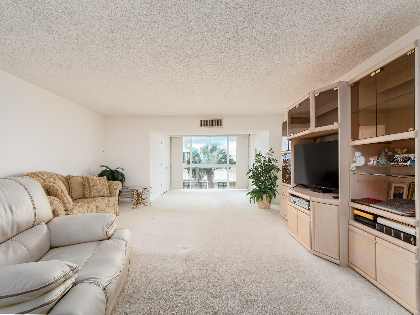 CLEARWATER POINT 8 TENNIS - Residential