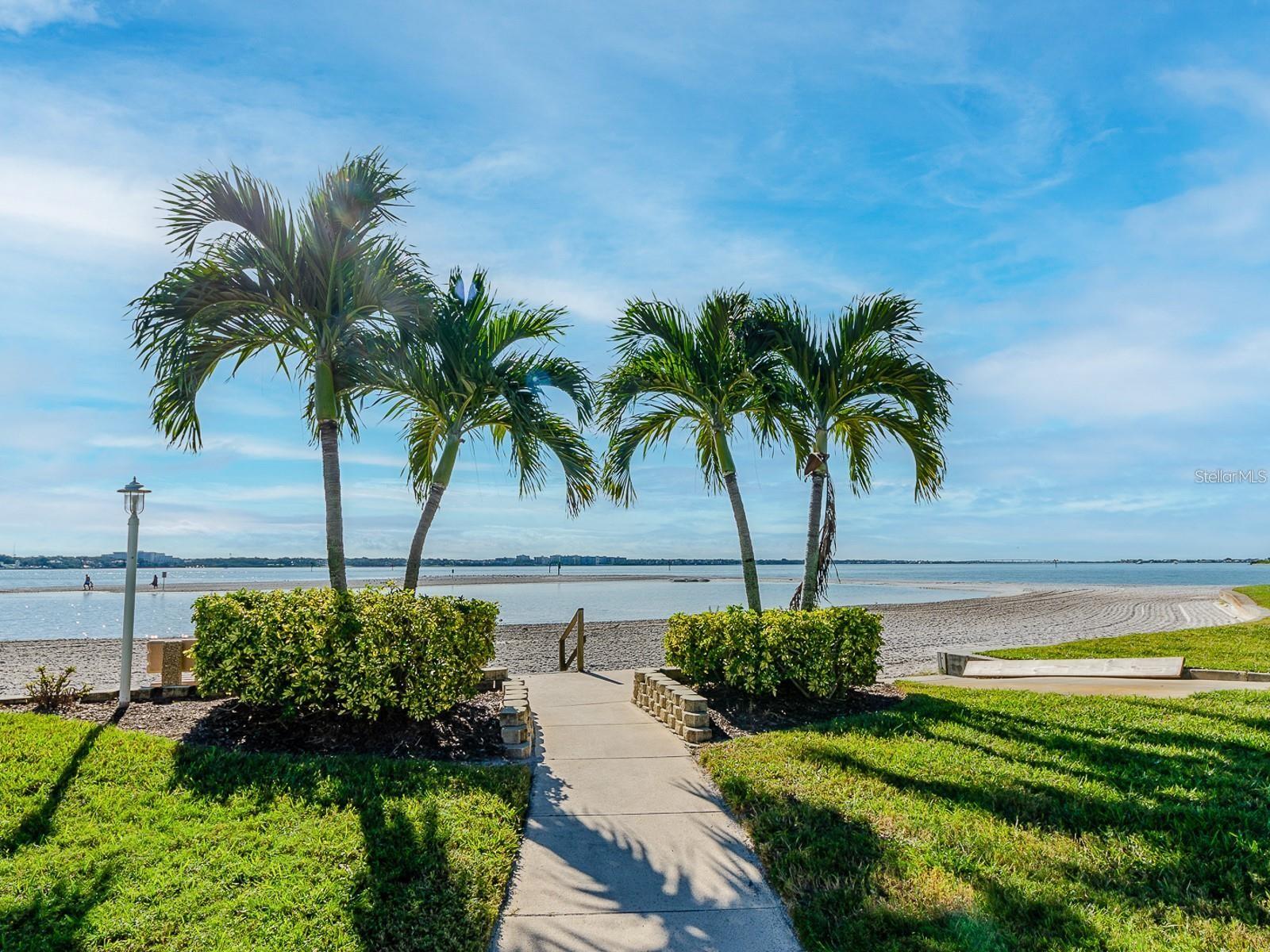 CLEARWATER POINT 8 TENNIS - Residential