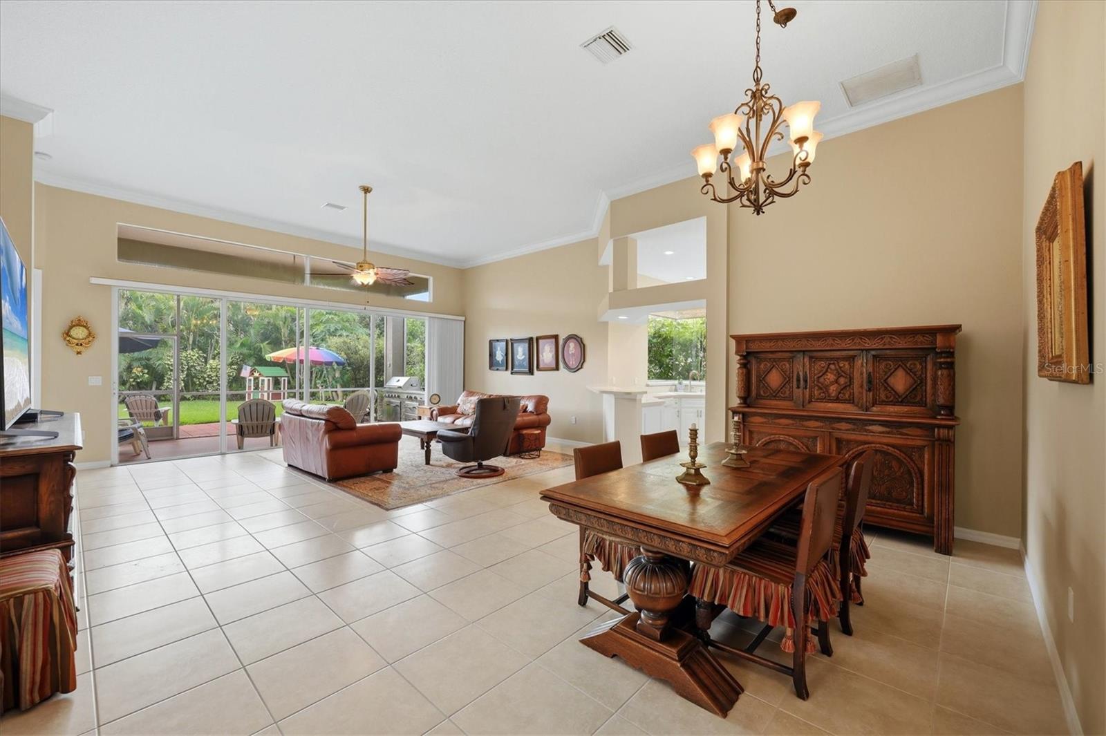 THE LAKES OF JACARANDA - Residential