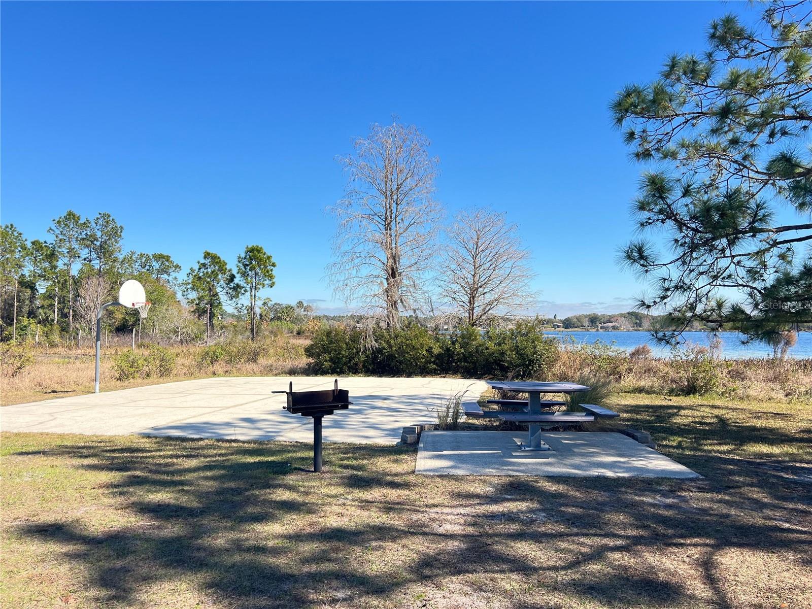 SEMINOLE WOODS 5 AC DEV - Residential