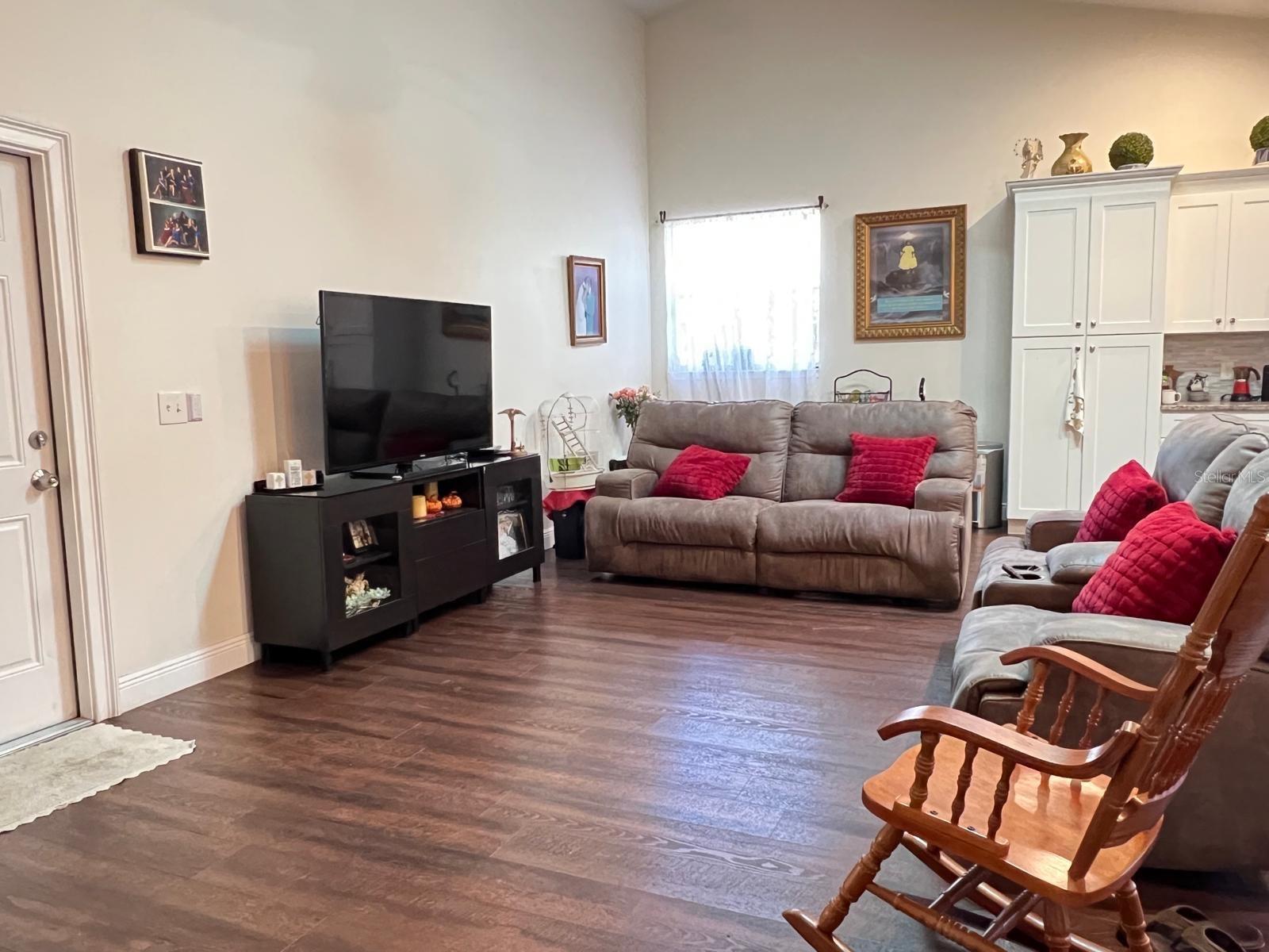 SEMINOLE WOODS 5 AC DEV - Residential