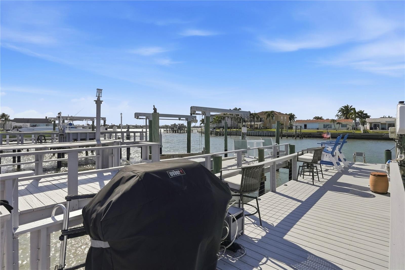 BOCA CIEGA POINT EAST - Residential