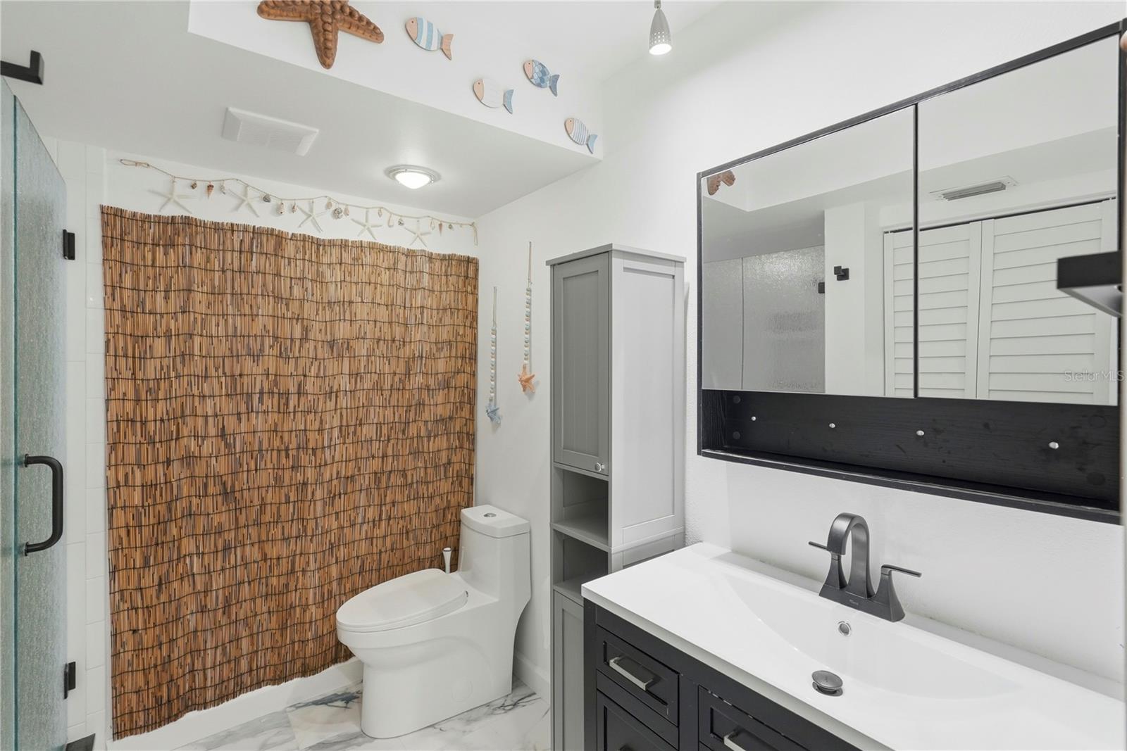 BOCA CIEGA POINT EAST - Residential