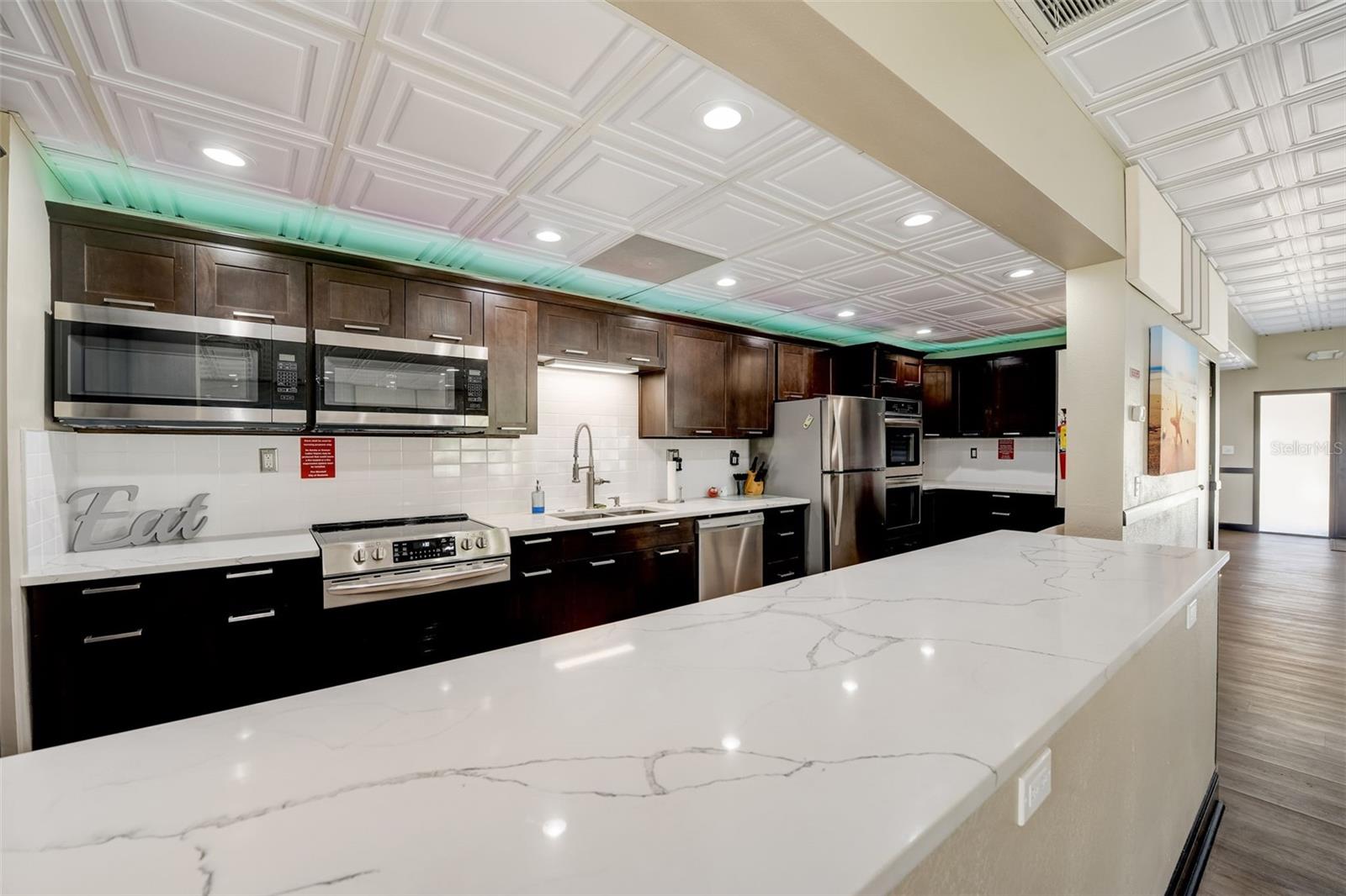 BOCA CIEGA POINT EAST - Residential