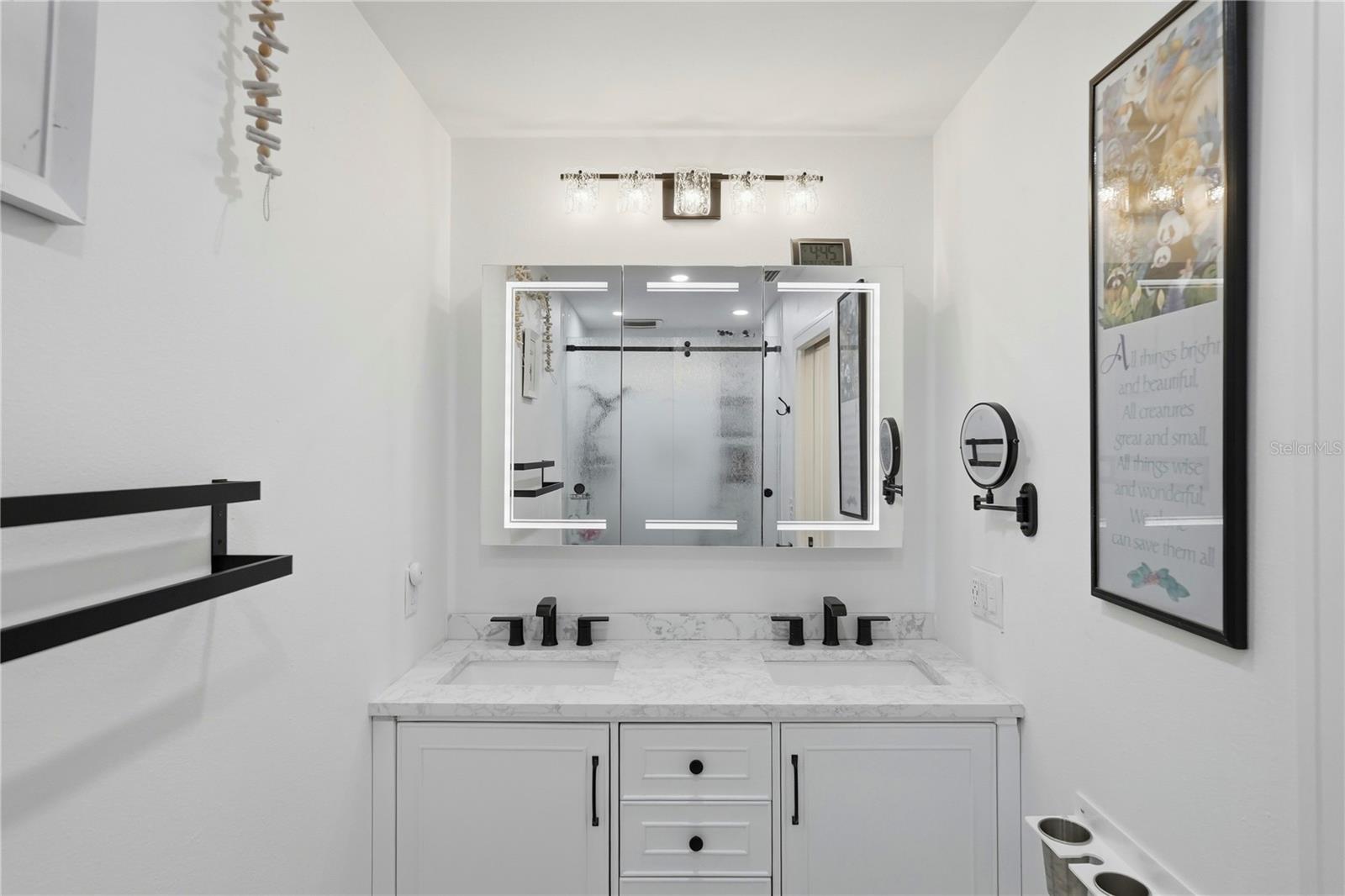 BOCA CIEGA POINT EAST - Residential