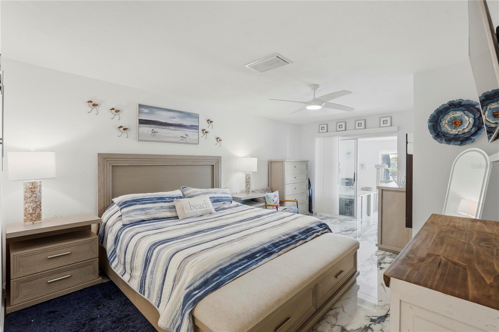 BOCA CIEGA POINT EAST - Residential