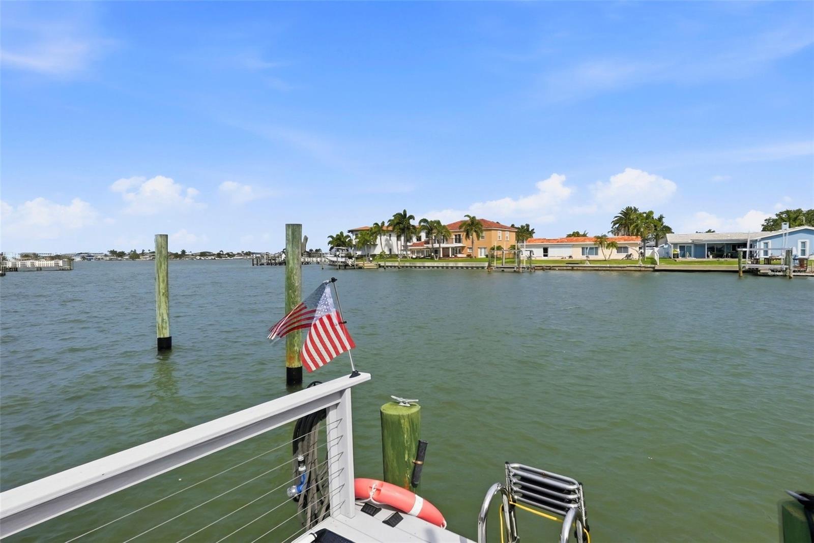BOCA CIEGA POINT EAST - Residential