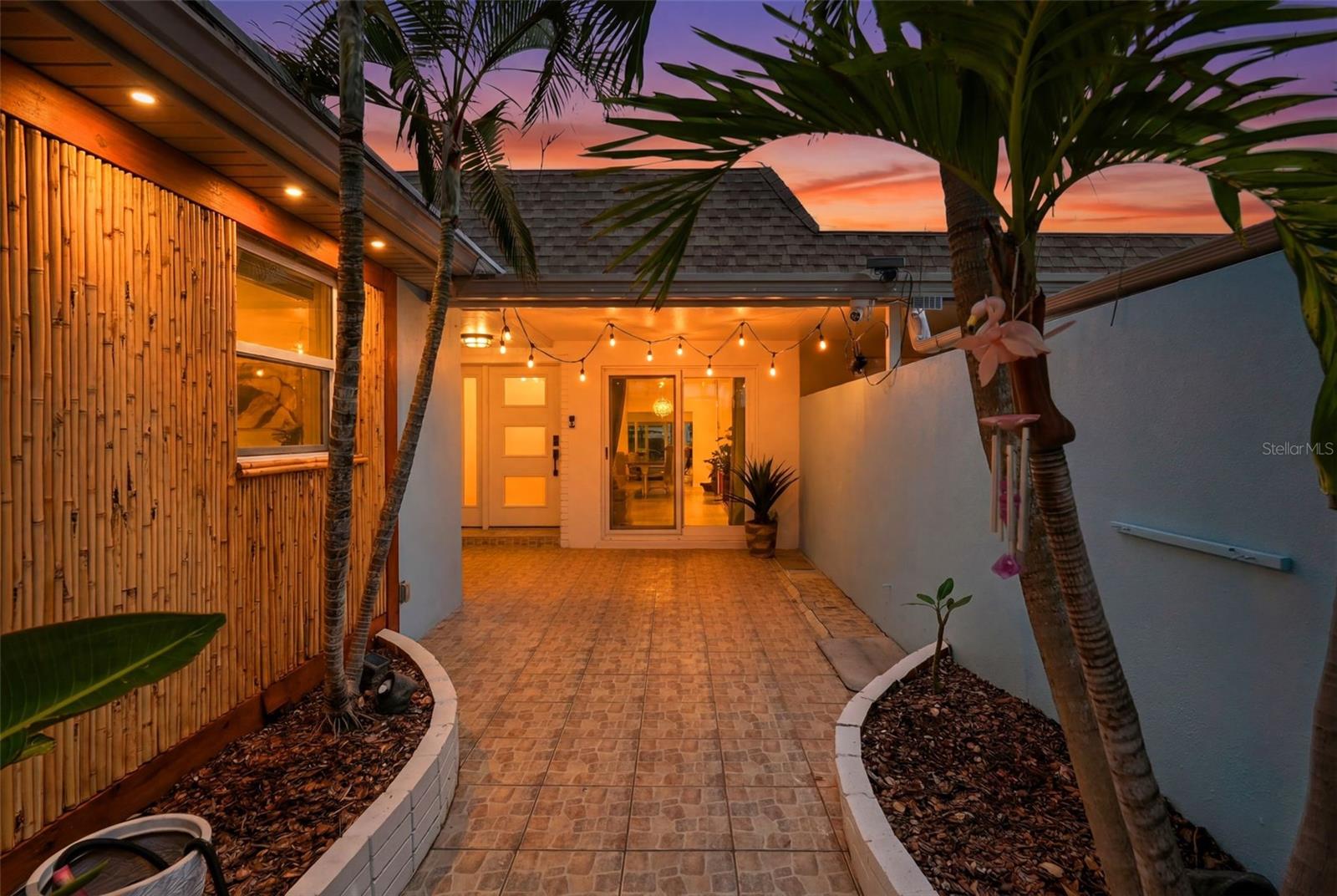 BOCA CIEGA POINT EAST - Residential
