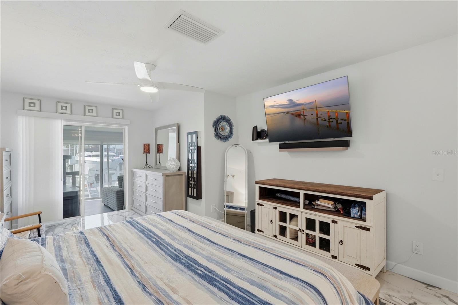 BOCA CIEGA POINT EAST - Residential