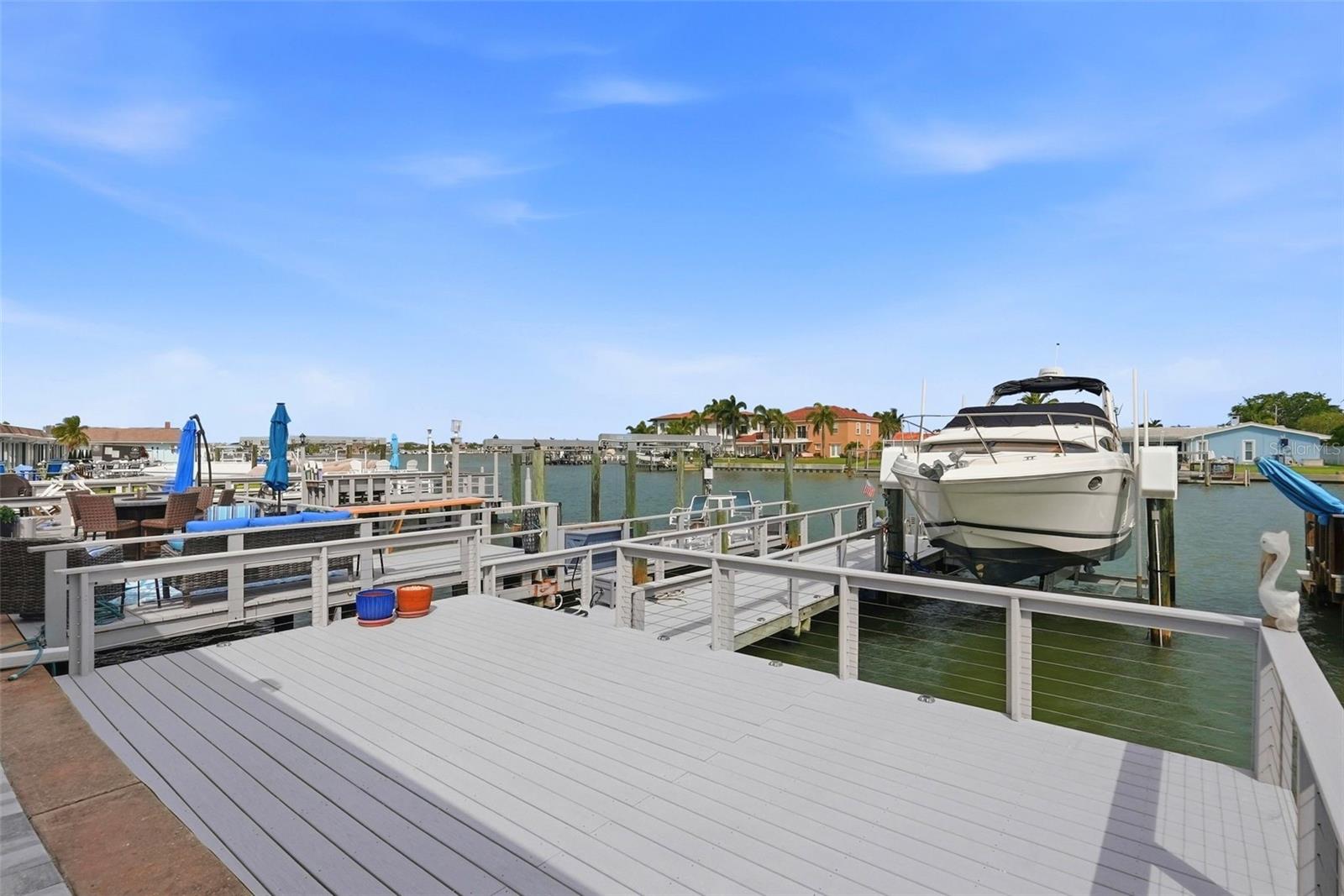 BOCA CIEGA POINT EAST - Residential