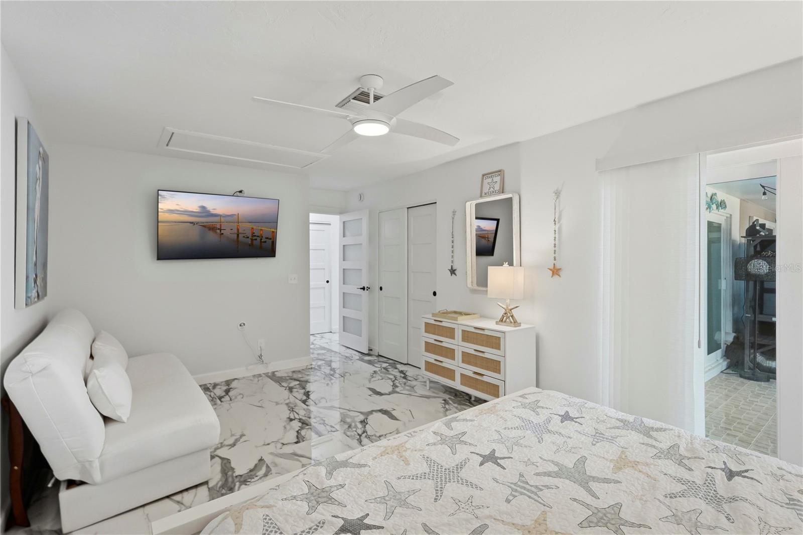 BOCA CIEGA POINT EAST - Residential