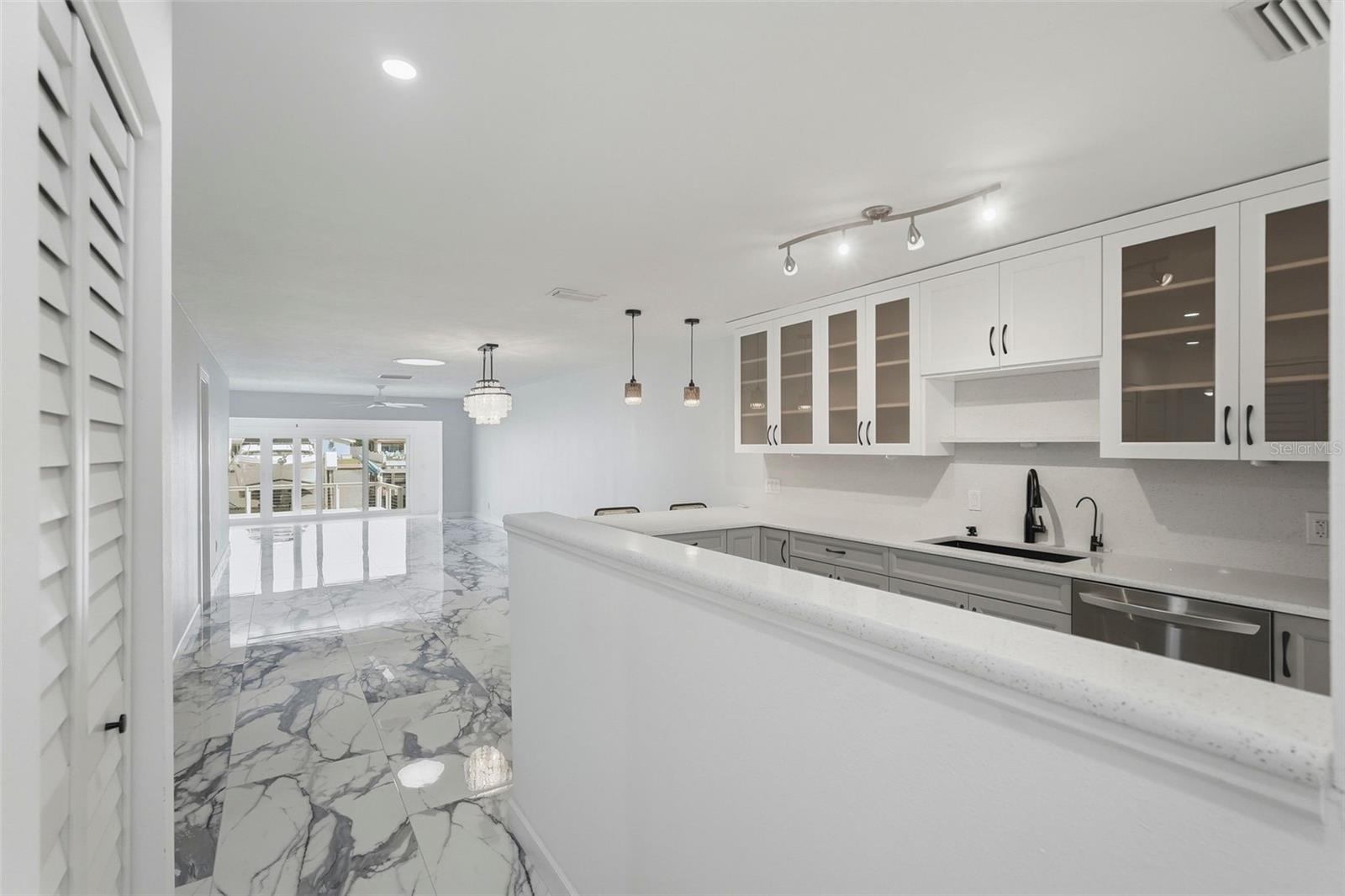 BOCA CIEGA POINT EAST - Residential