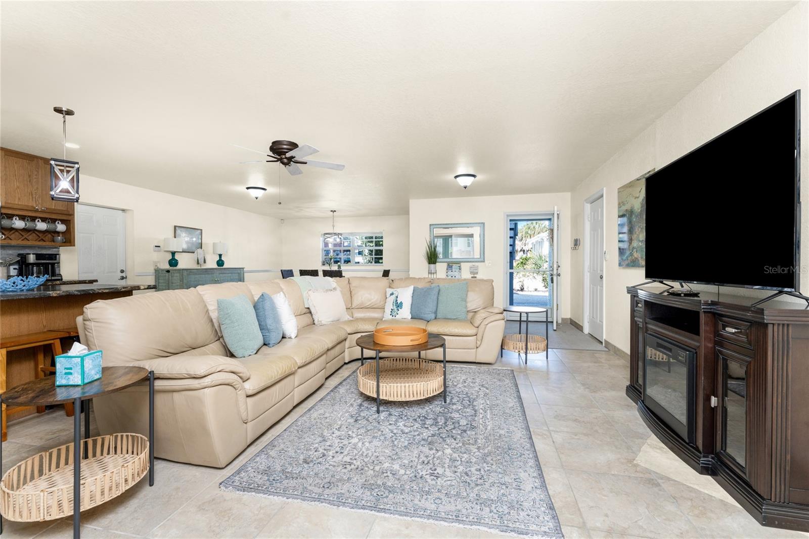LEMON BAY HA - Residential