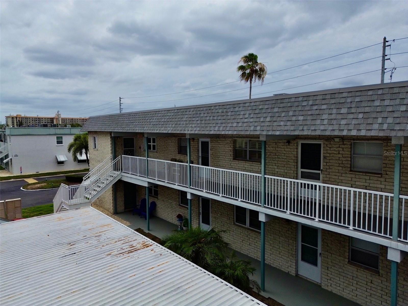 PARADISE SHORES - Residential