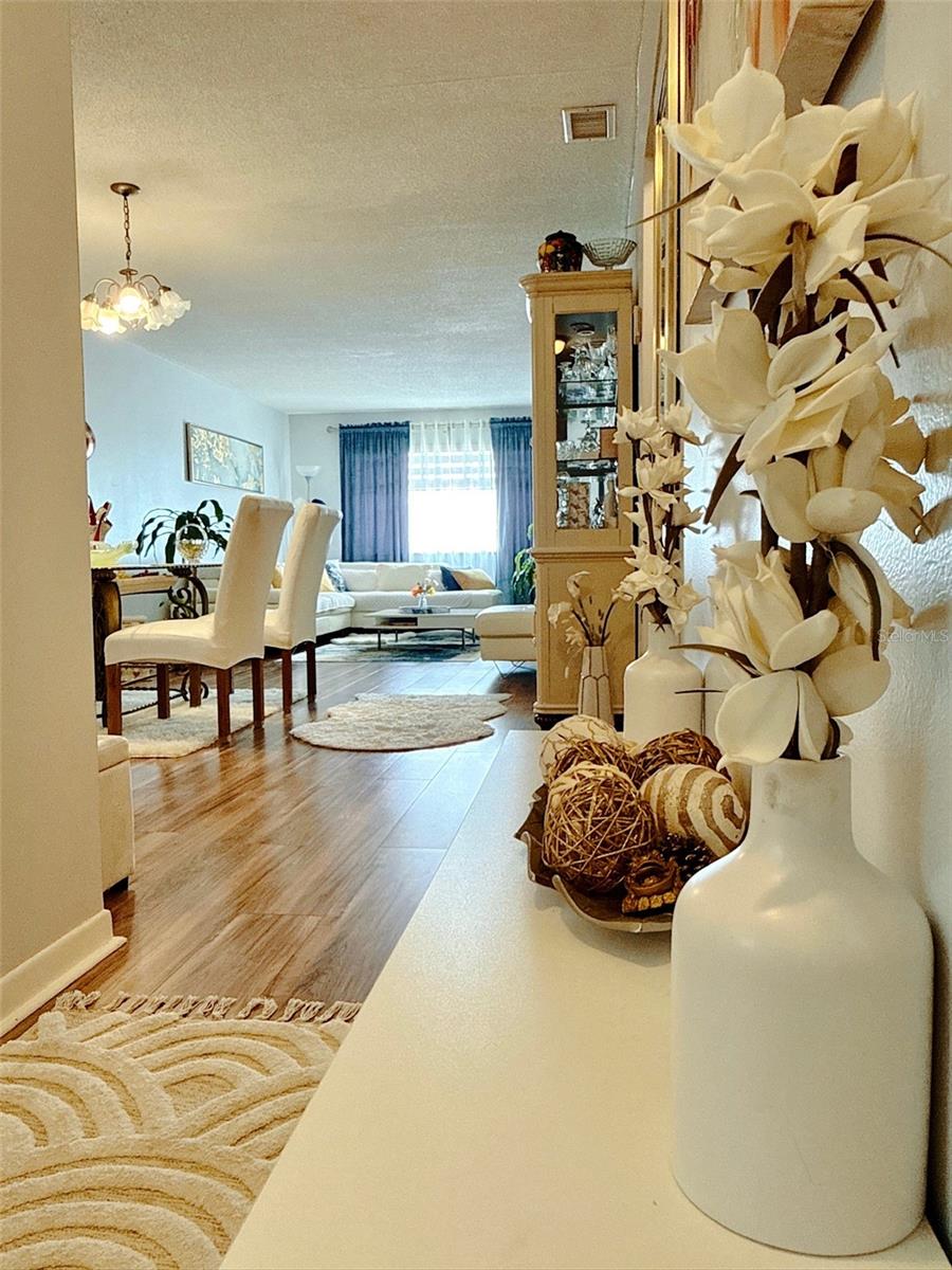 PARADISE SHORES - Residential
