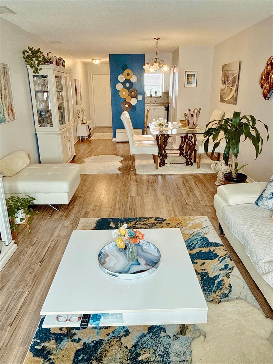 PARADISE SHORES - Residential