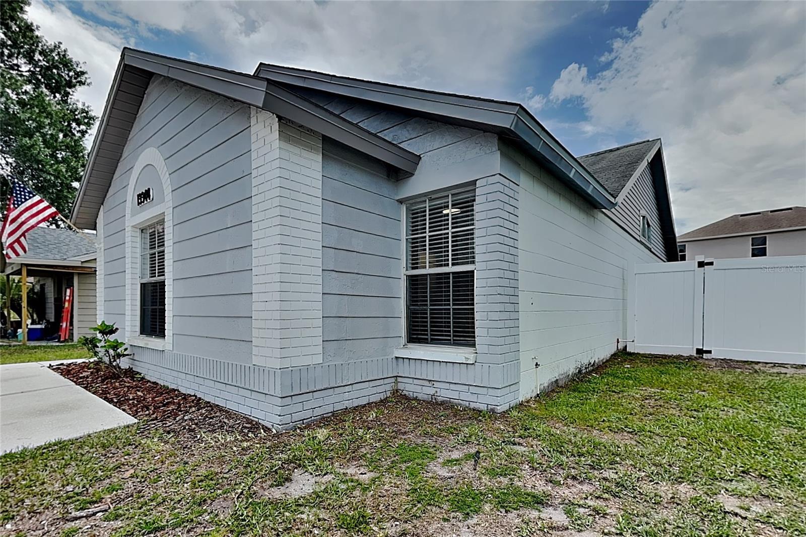SUMMERFIELD VILLAGE II TR 5 - Residential Lease