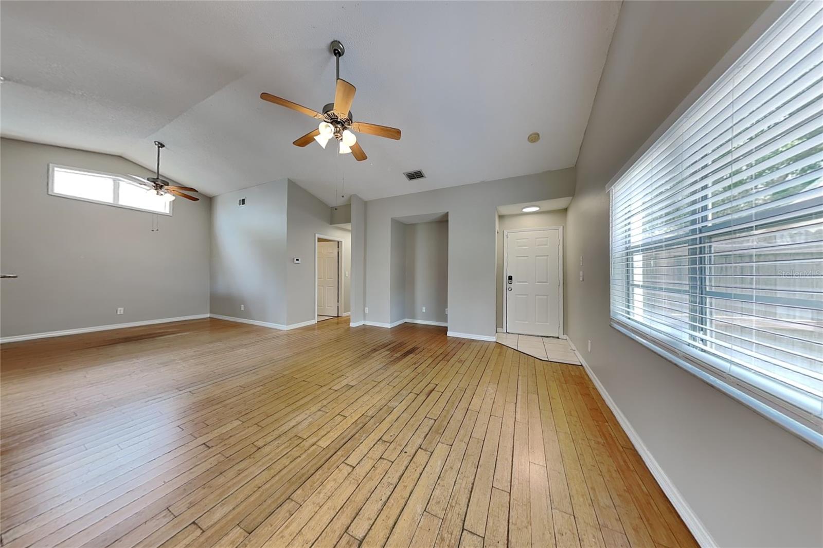 SUMMERFIELD VILLAGE II TR 5 - Residential Lease