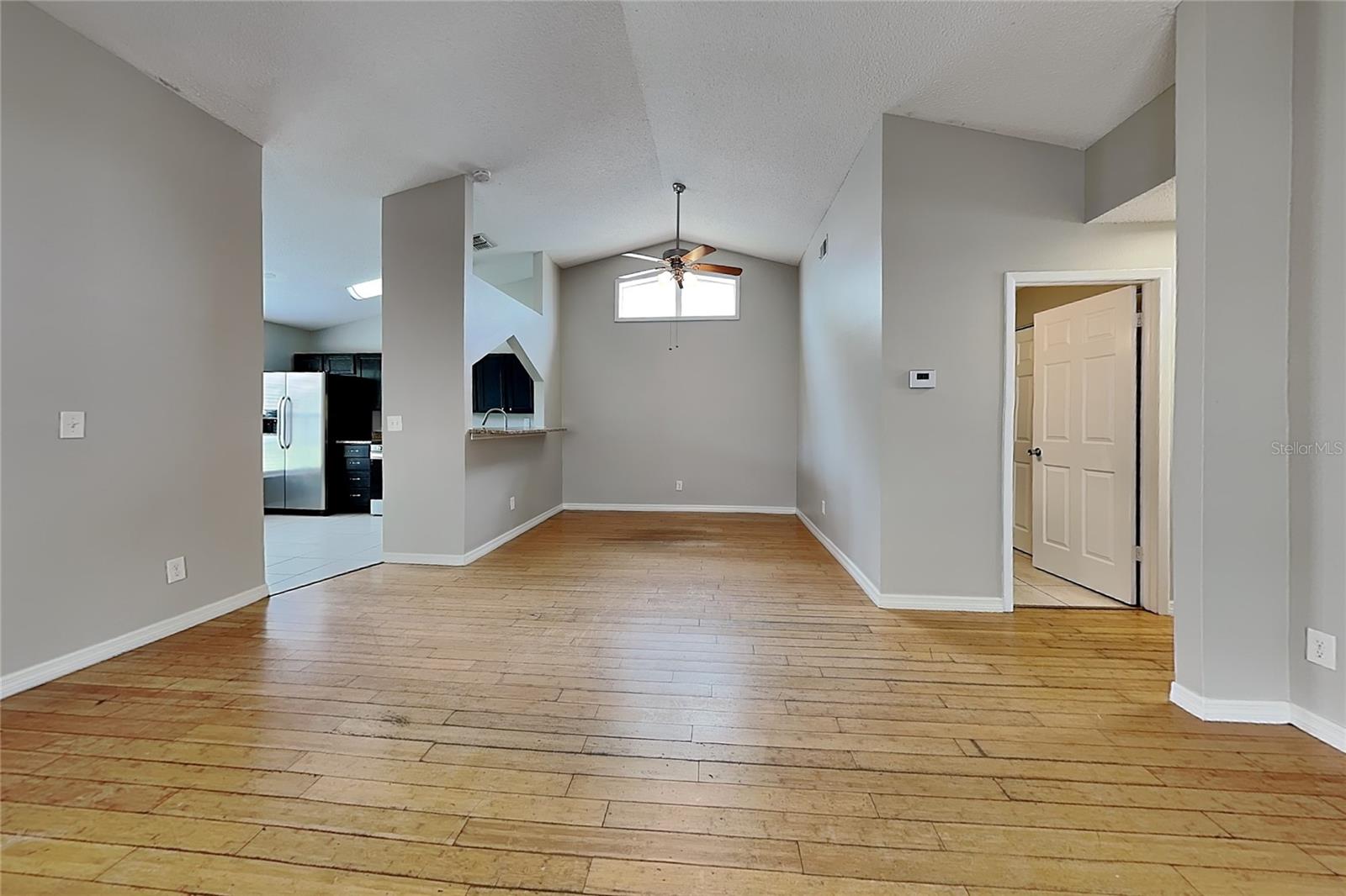 SUMMERFIELD VILLAGE II TR 5 - Residential Lease