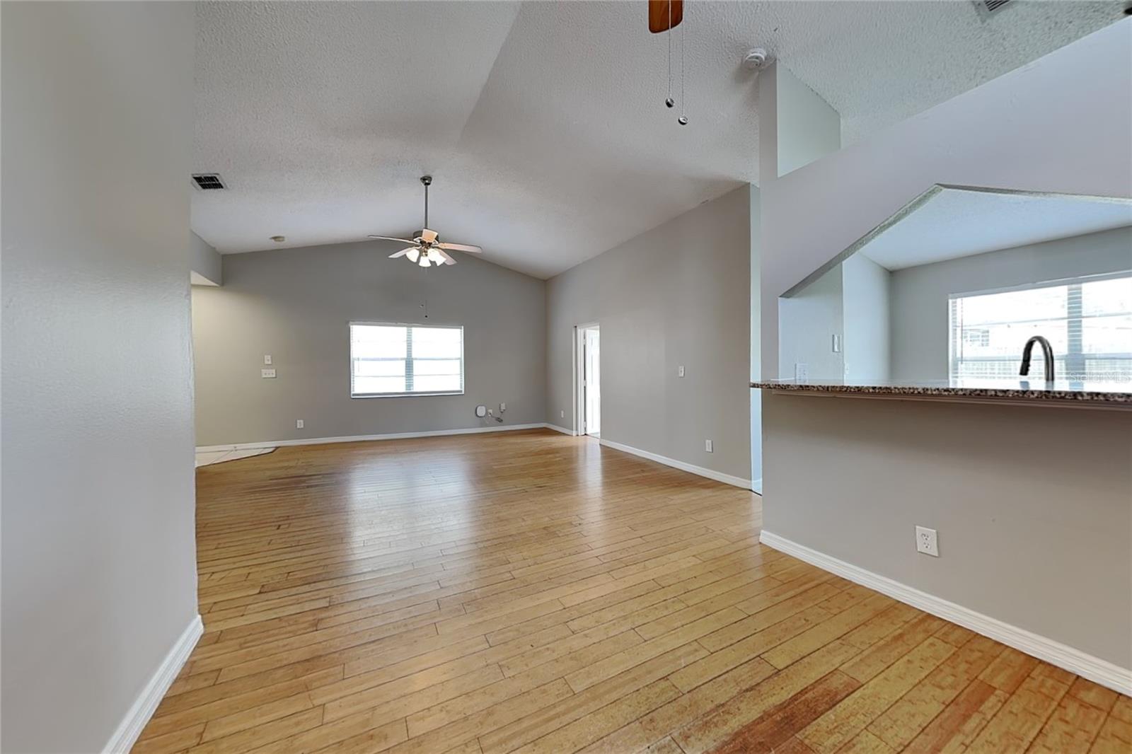 SUMMERFIELD VILLAGE II TR 5 - Residential Lease