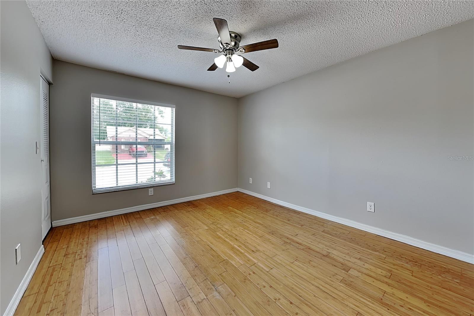 SUMMERFIELD VILLAGE II TR 5 - Residential Lease