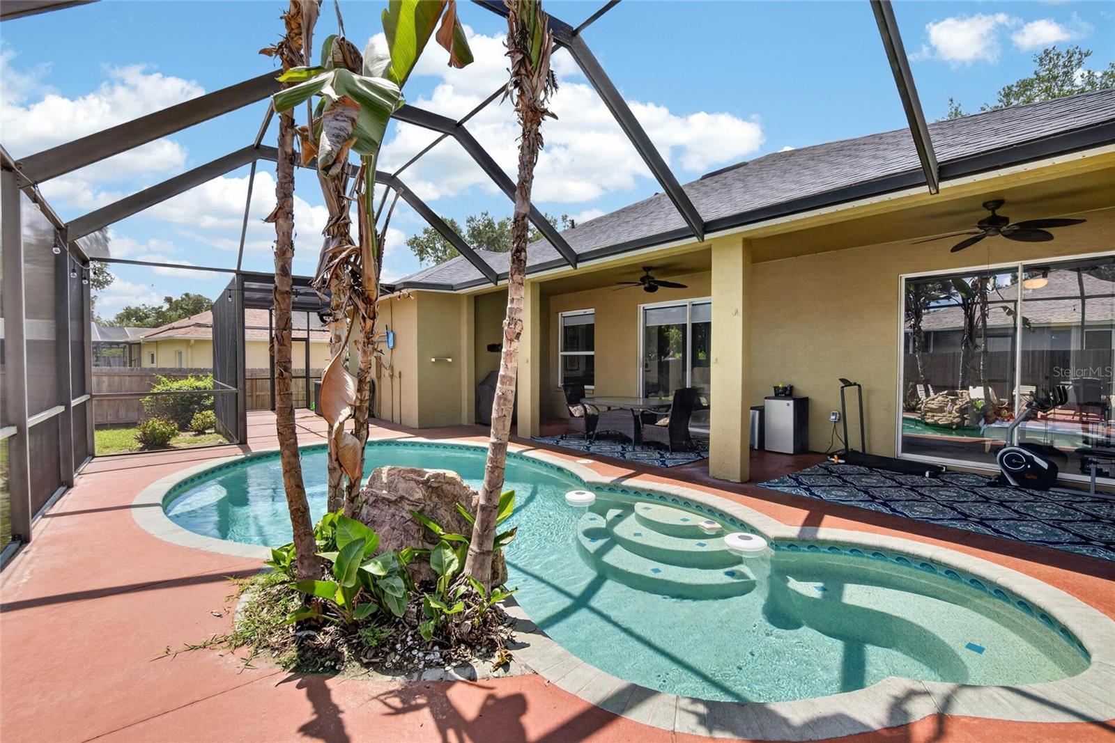 RIVERGLEN UNITS 5 6 & 7 PHAS - Residential