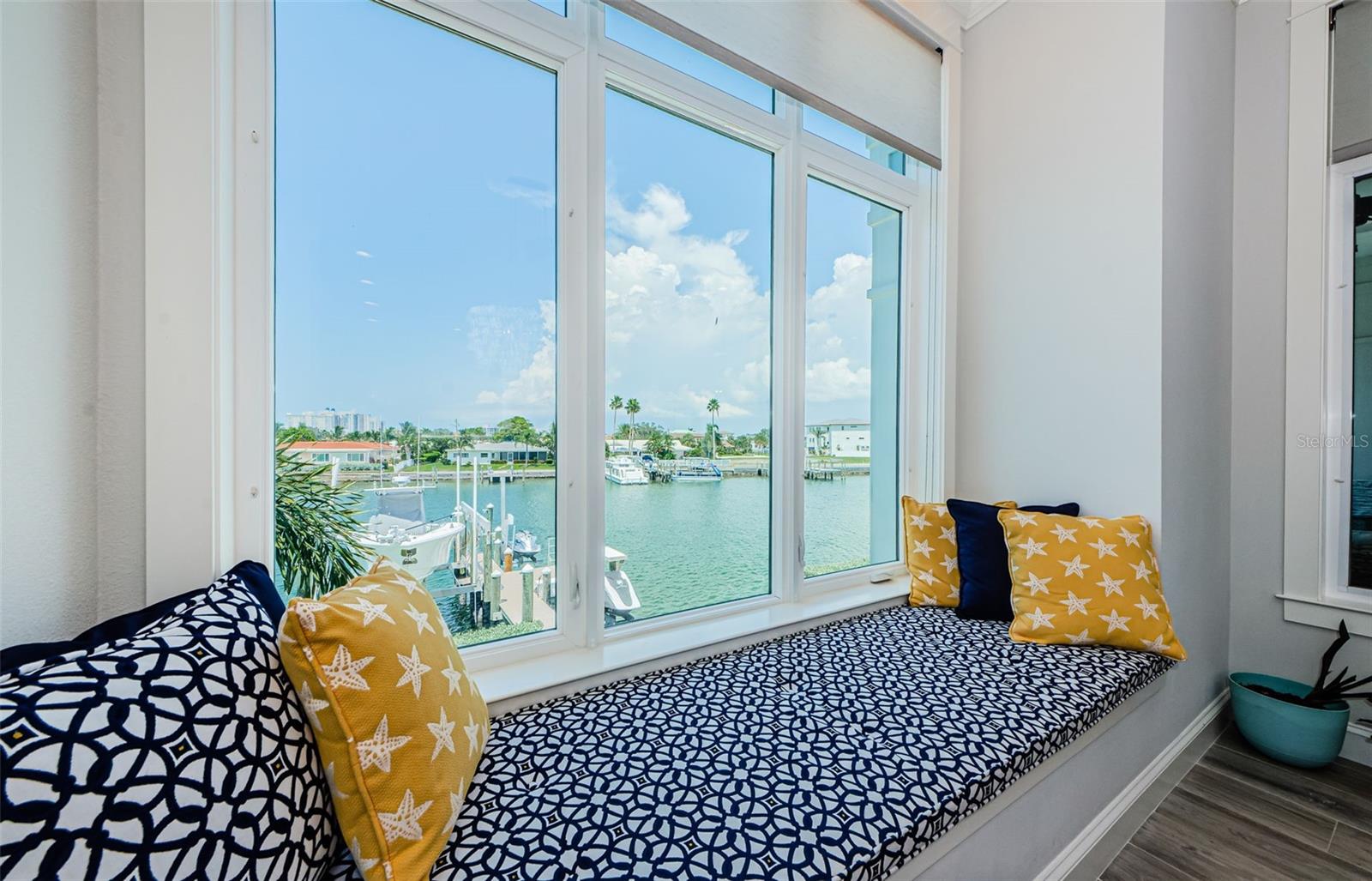 BELLEVUE ESTATES ISLAND 2ND ADD - Residential