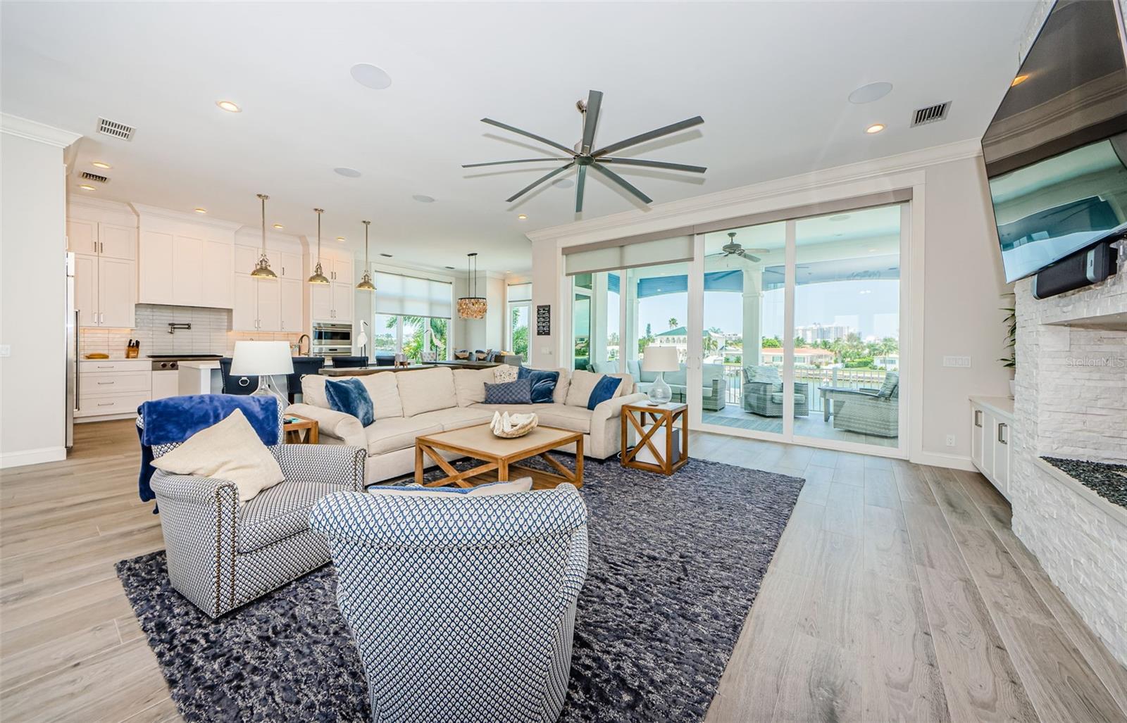 BELLEVUE ESTATES ISLAND 2ND ADD - Residential