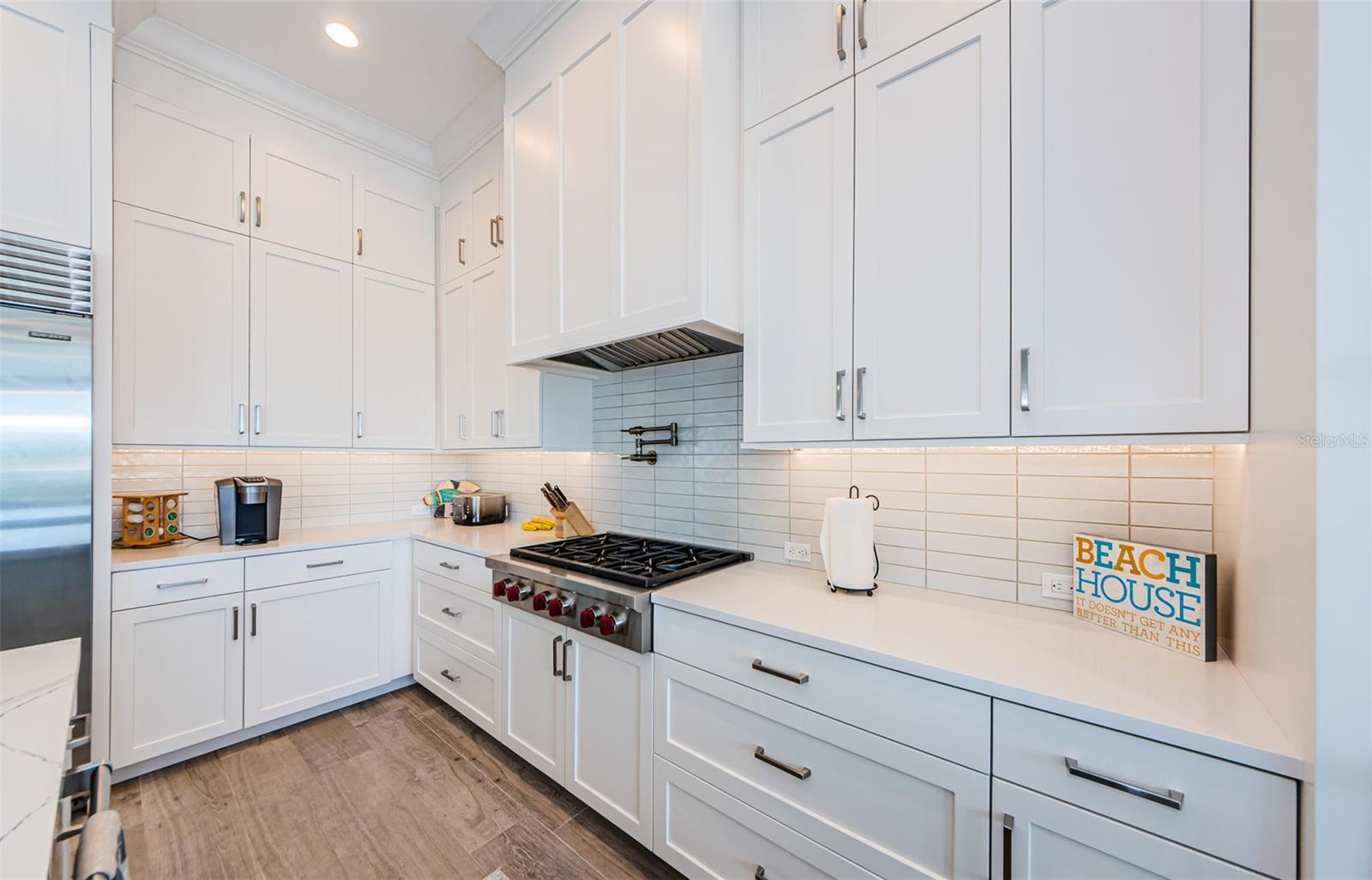 BELLEVUE ESTATES ISLAND 2ND ADD - Residential