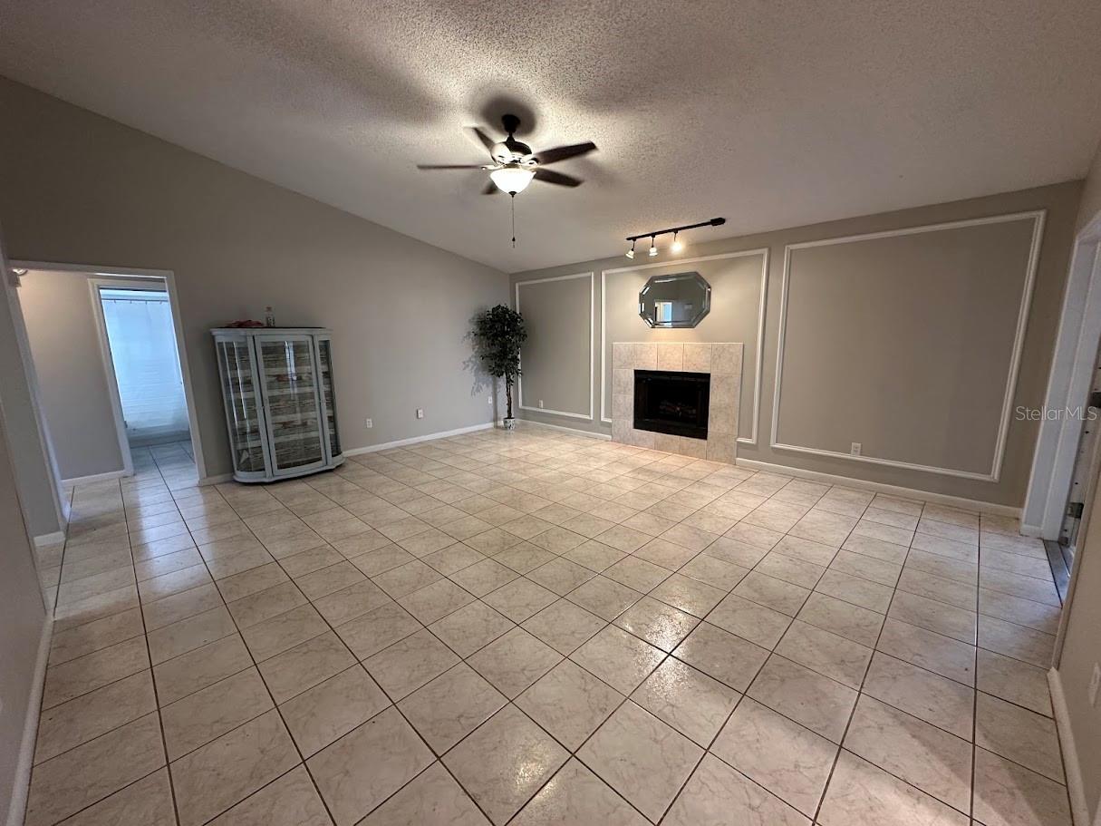 LIVINGSTON UNIT III B - Residential