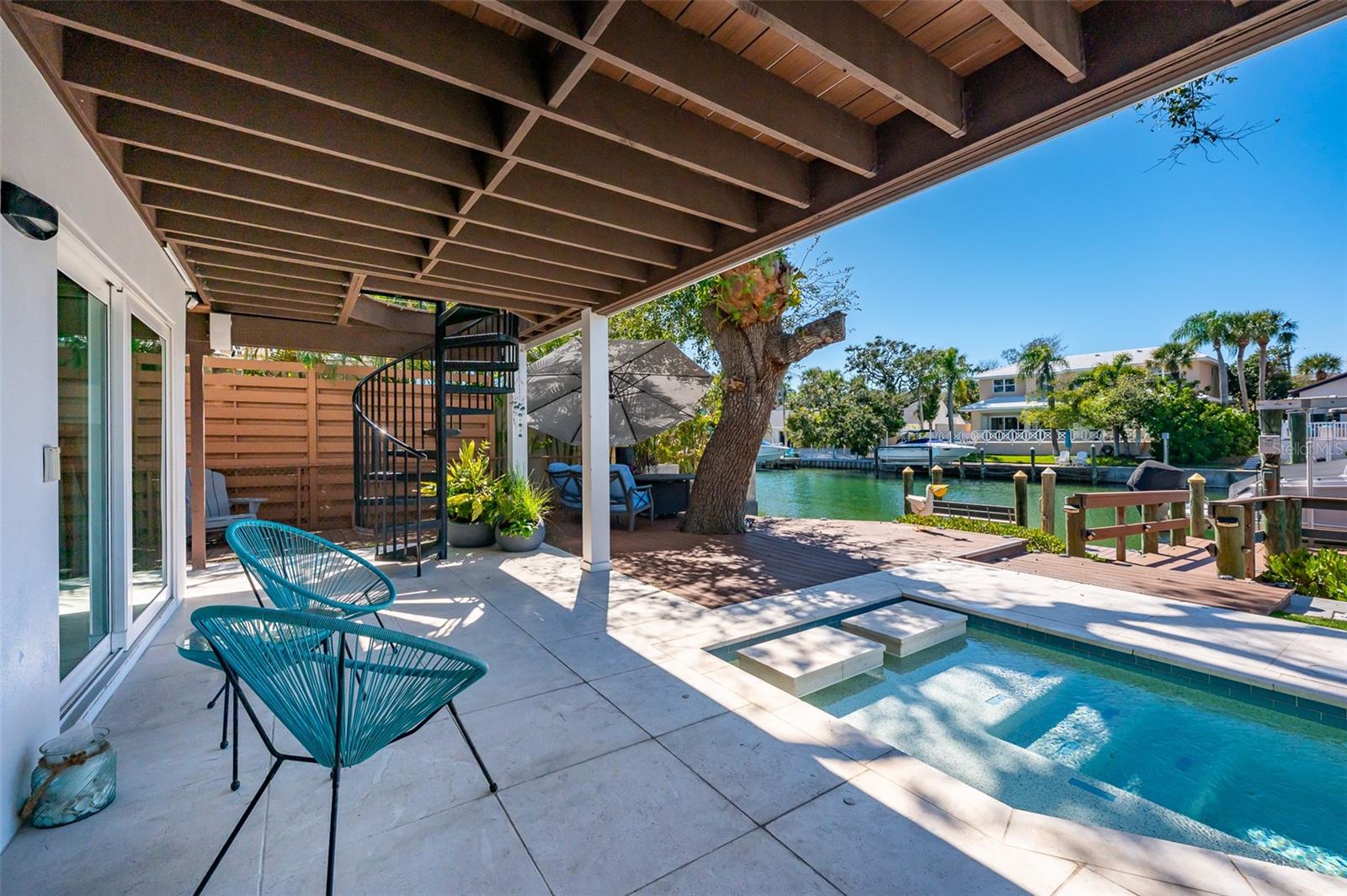 SIESTA BEACH - Residential