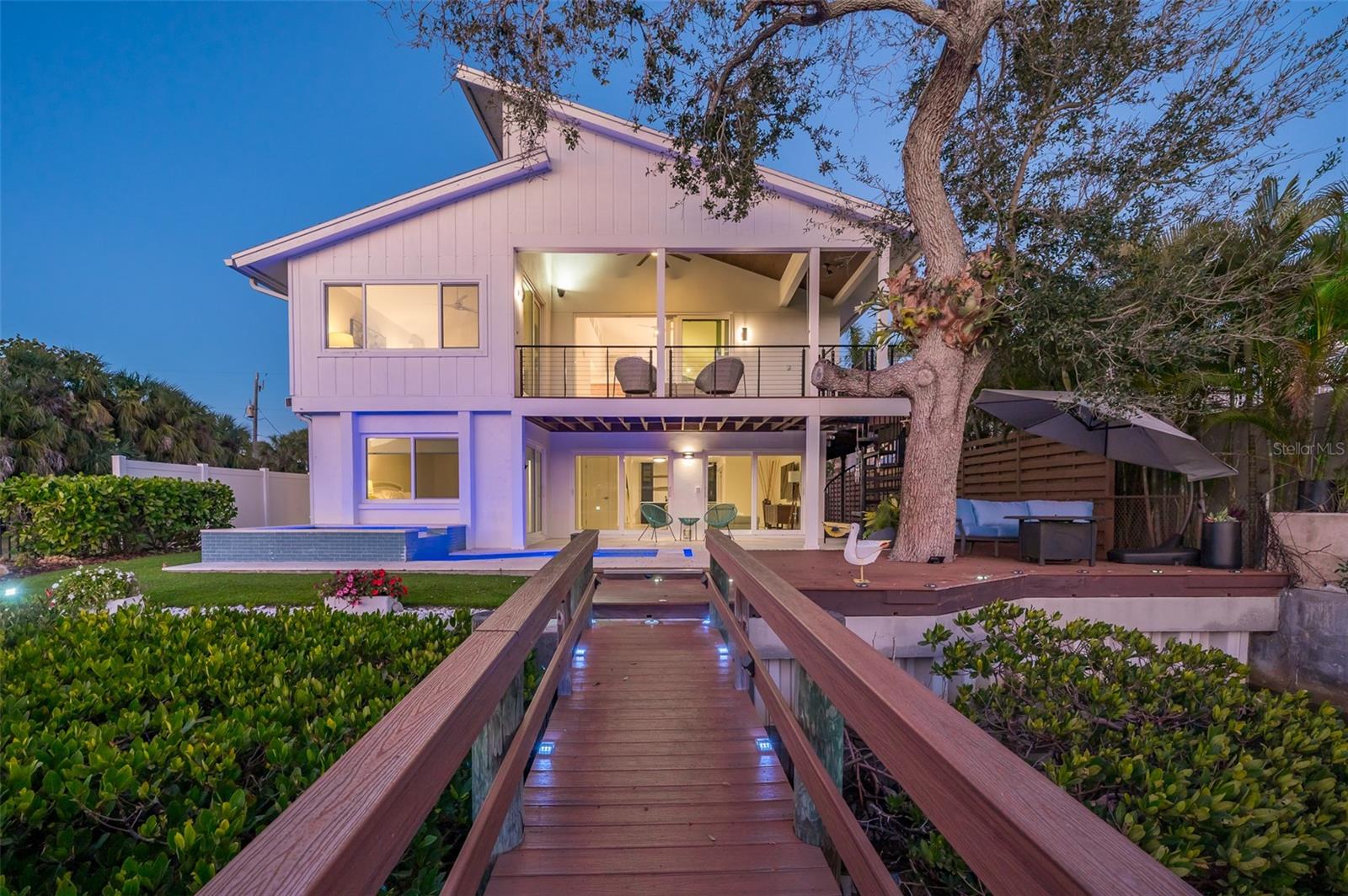 SIESTA BEACH - Residential