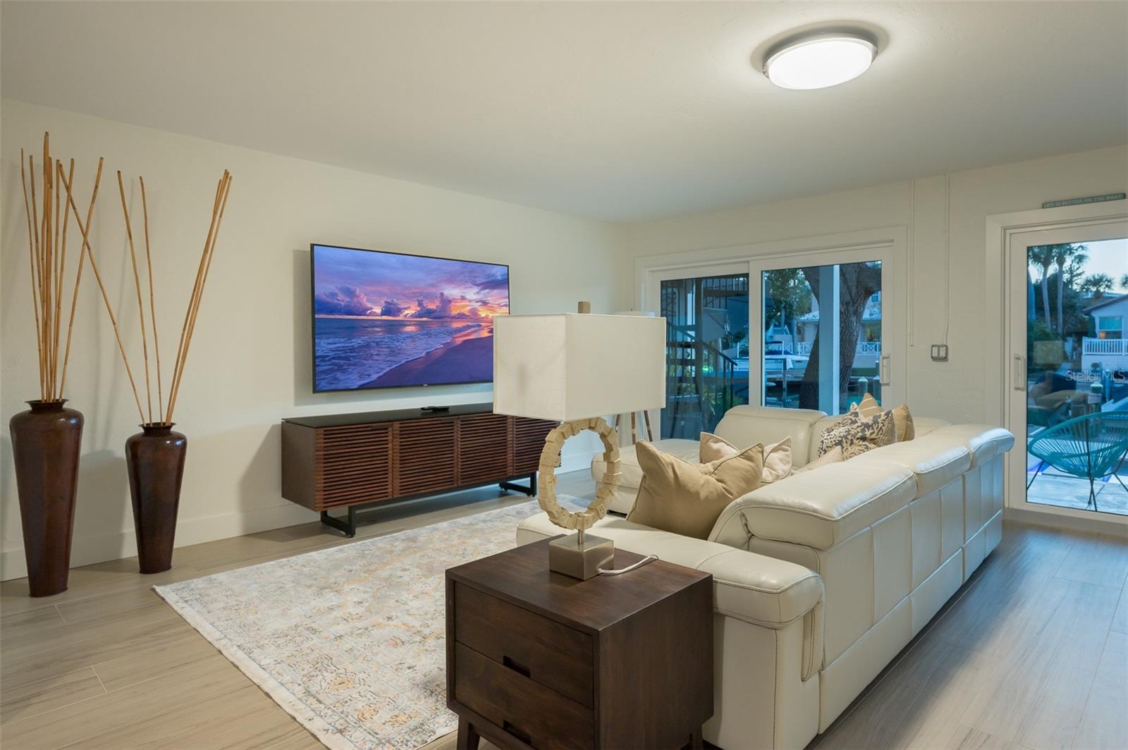 SIESTA BEACH - Residential