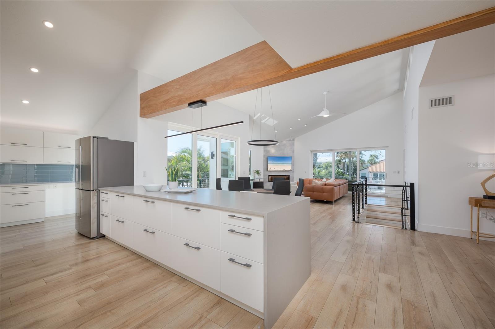 SIESTA BEACH - Residential