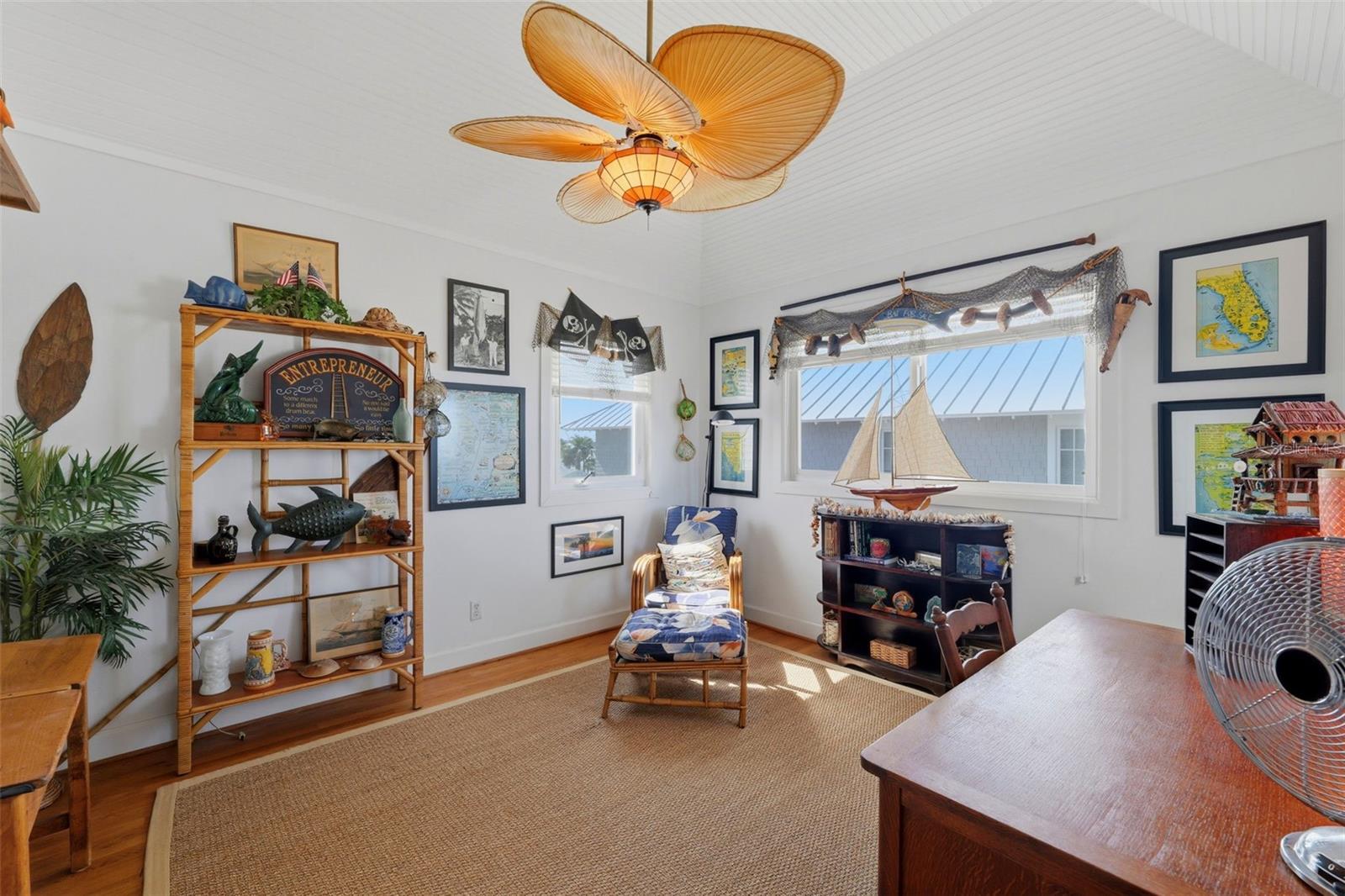 MOREY BEACH - Residential