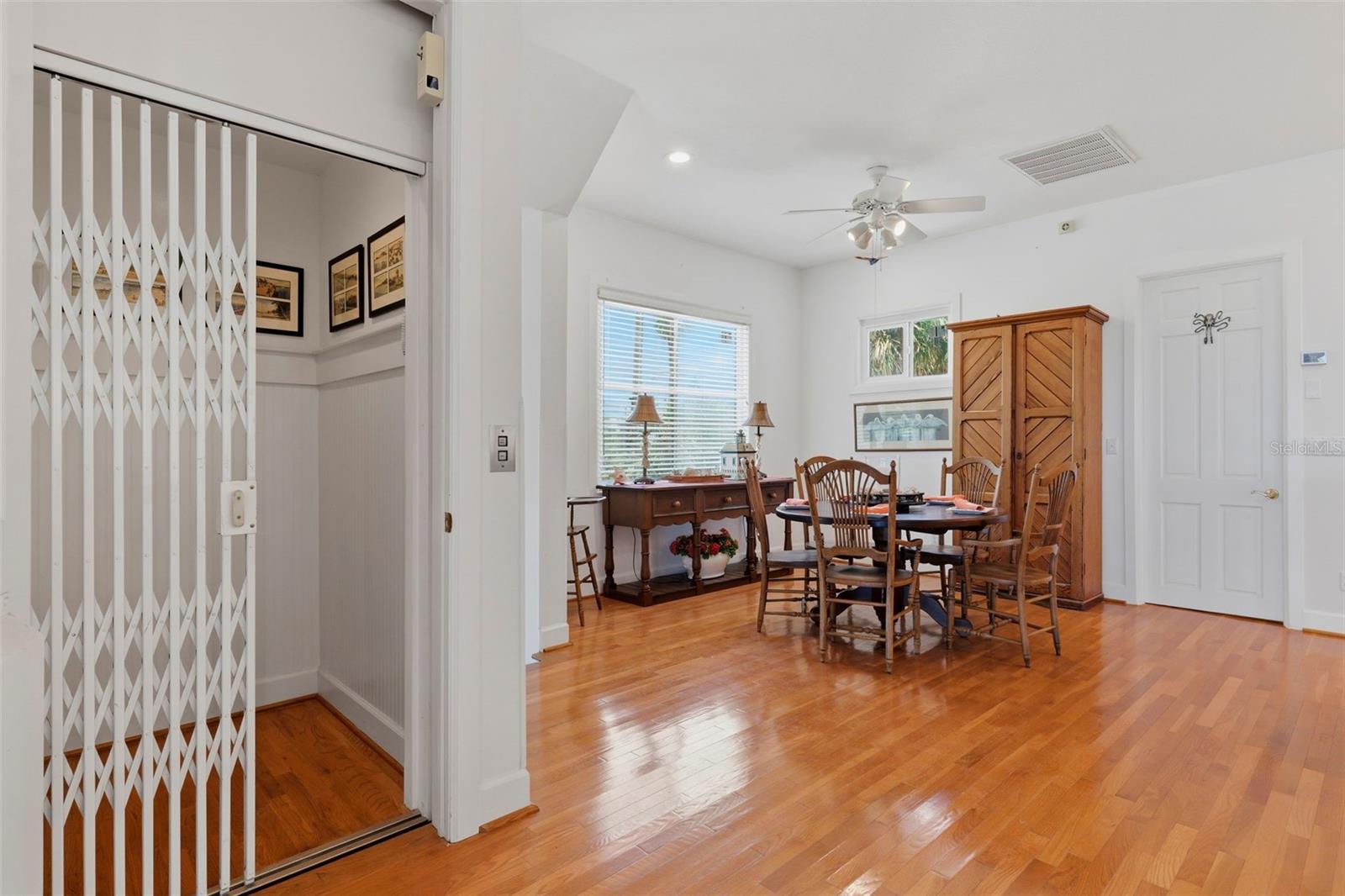 MOREY BEACH - Residential