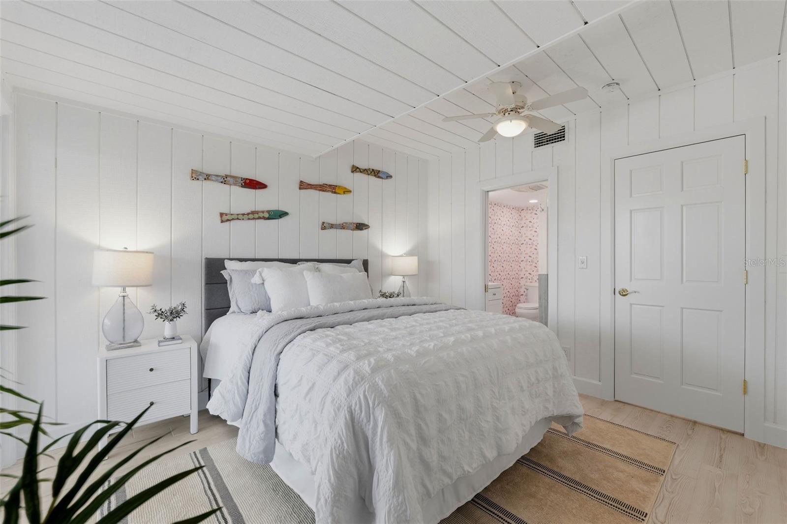 MOREY BEACH - Residential