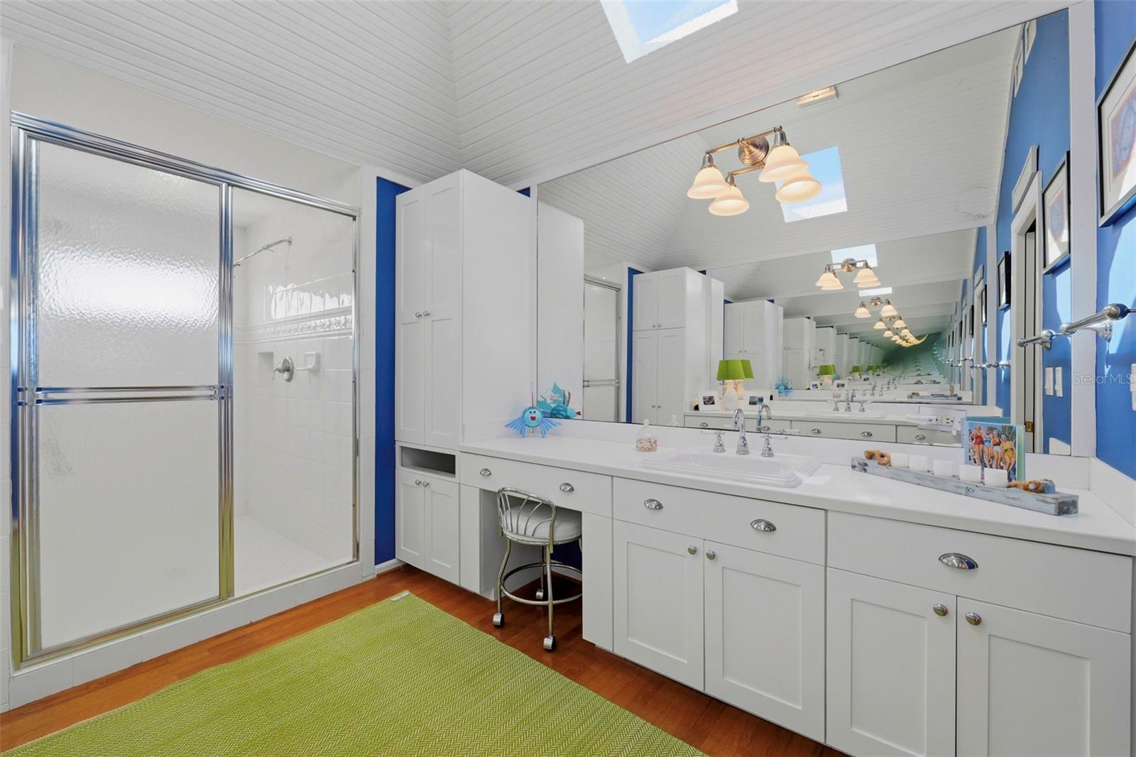 MOREY BEACH - Residential