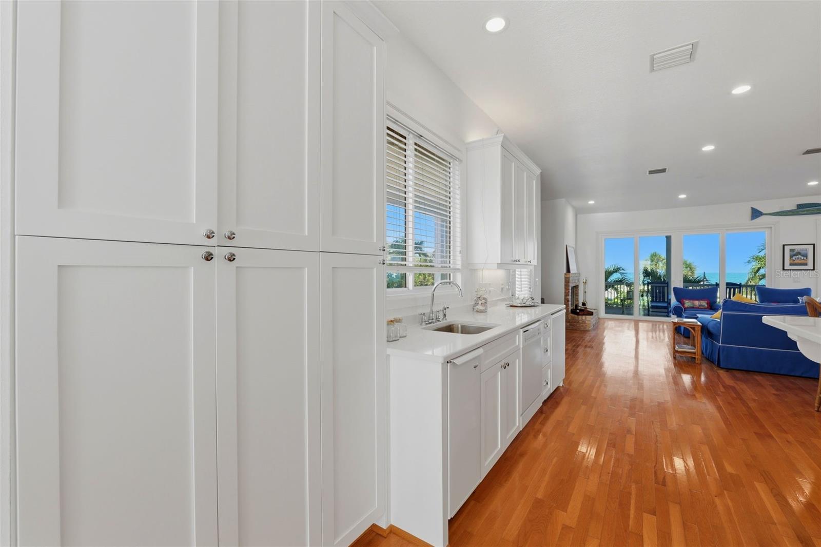 MOREY BEACH - Residential