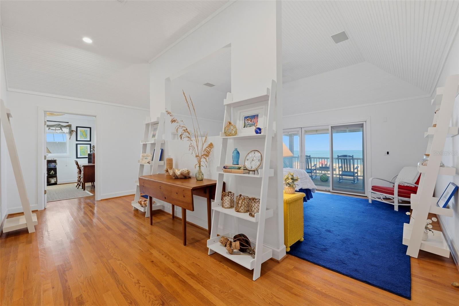 MOREY BEACH - Residential