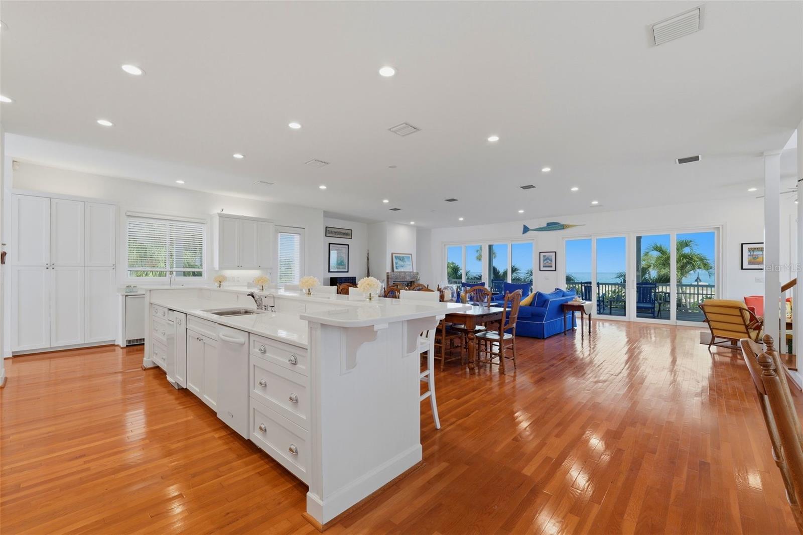 MOREY BEACH - Residential