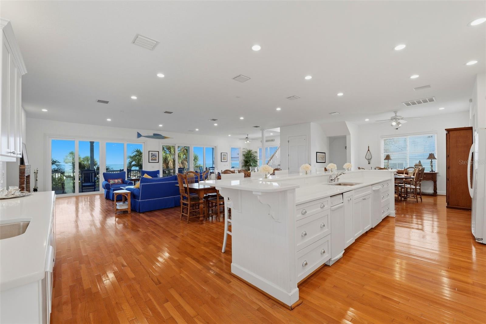 MOREY BEACH - Residential