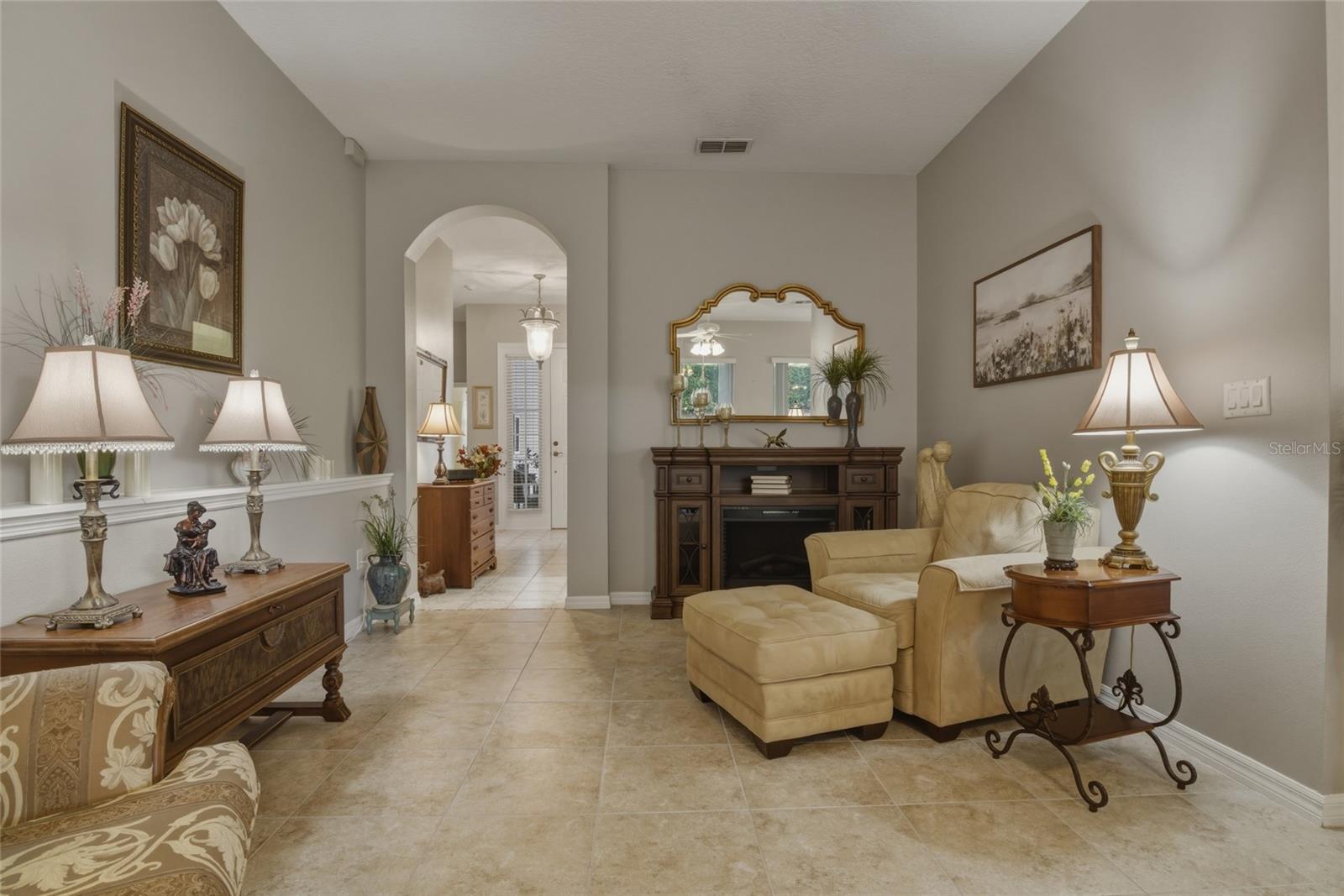 SUMMIT GREENS PH 01 - Residential