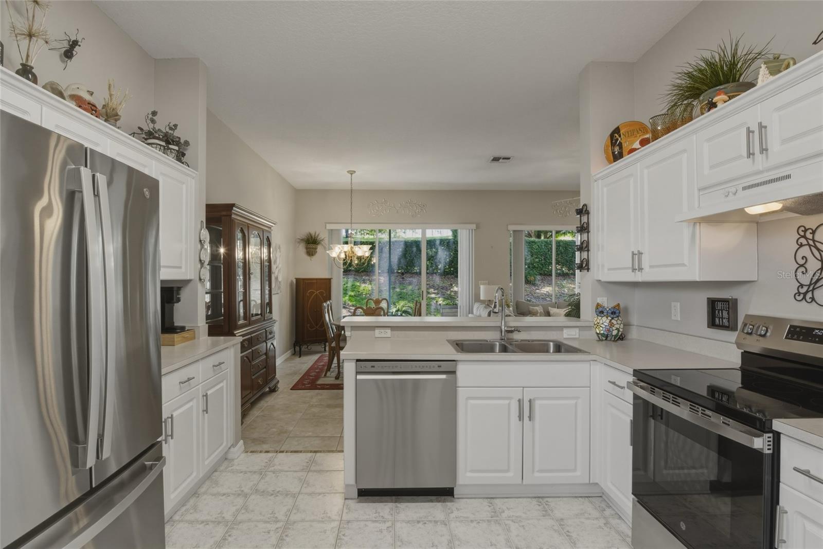 SUMMIT GREENS PH 01 - Residential