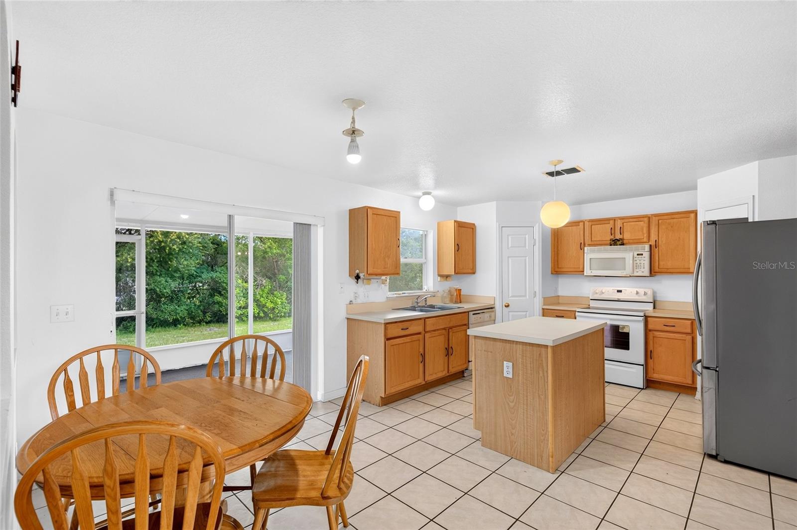 OCALA WATERWAY ESTATE - Residential