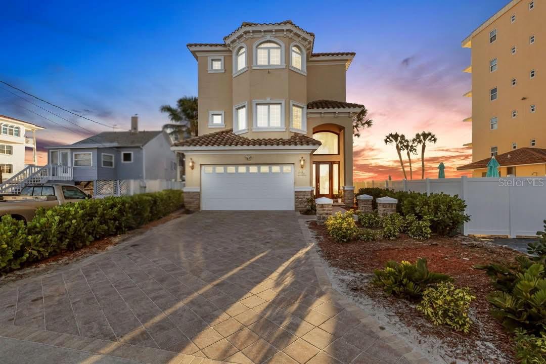 MITCHELLS BEACH REV - Residential