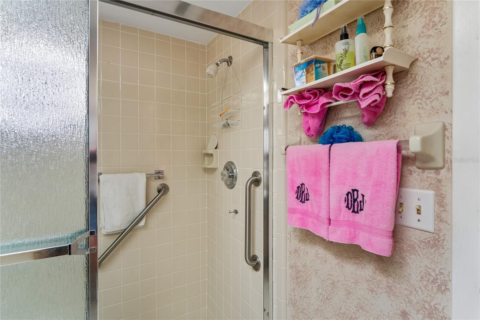 CEDARWOOD VILLAGE CONDO 1 - Residential